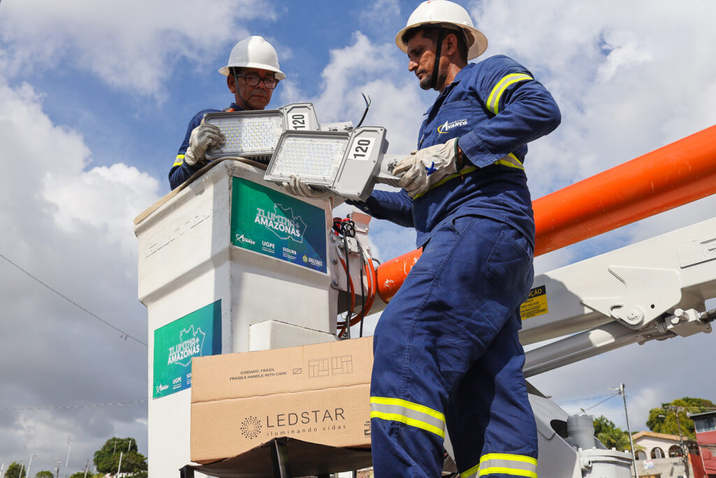 Governo do Amazonas inicia implantação de LED em Guajará