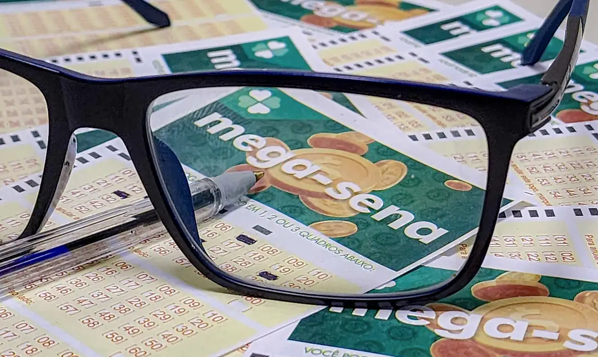 Mega-Sena acumula mais uma vez e prêmio vai a R$ 83 milhões
