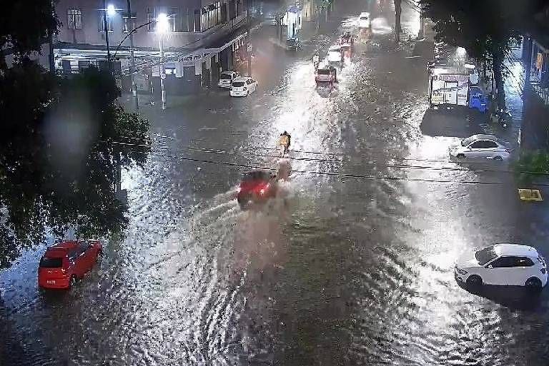 Número de m0rtes por fortes chuvas no Rio de Janeiro sobe para sete; veja vídeo