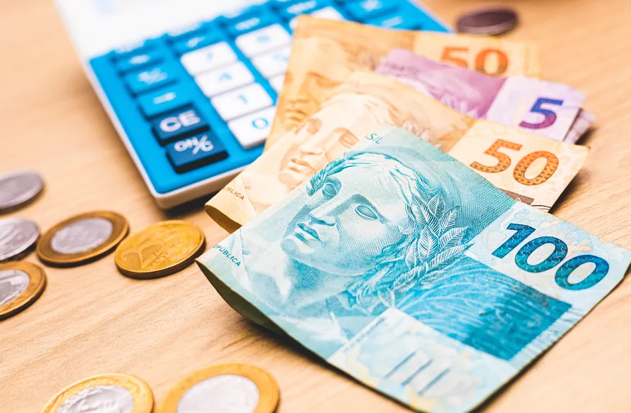 Caixa paga novo Bolsa Família a beneficiários com NIS de final 7