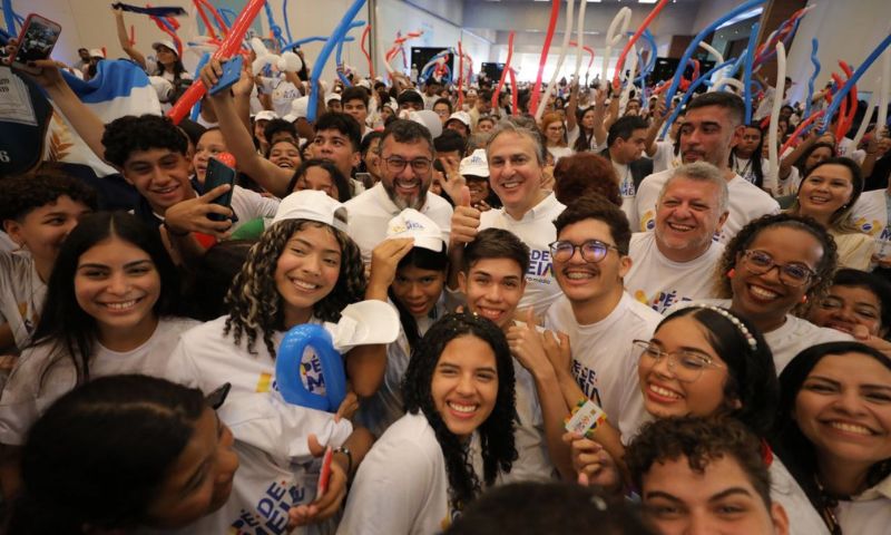 Wilson Lima e ministro Camilo Santana lançam programa Pé-de-Meia no Amazonas