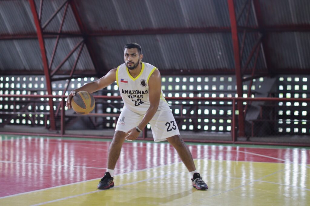 Atleta amazonense de basquete é escolhido destaque internacional no Melhores do Ano da CBDU