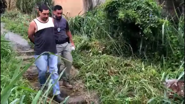 Líder religioso é preso por estupr0 de menino de 4 anos; mãe da vítima também é detida
