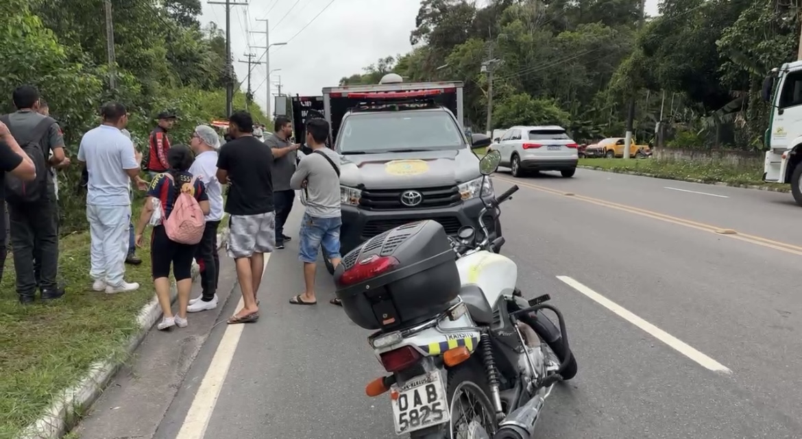 FATALIDADE: mulher m0rre em acidente fat4l na estrada do aeroporto, em Manaus