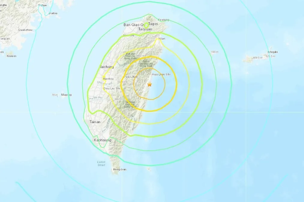 Forte terremoto de 7,4 atinge Taiwan e alerta de tsunami é disparado no Japão
