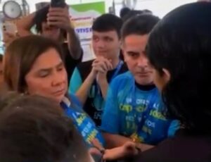 A VERDADE: vídeo mostra que prefeito David Almeida deu toda a atenção à mãe de criança autista; veja