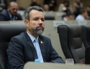 Câmara Municipal de Manaus oficializa a perda de mandato de Antônio Peixoto