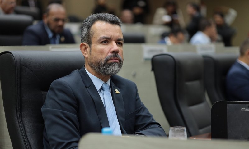 Câmara Municipal de Manaus oficializa a perda de mandato de Antônio Peixoto
