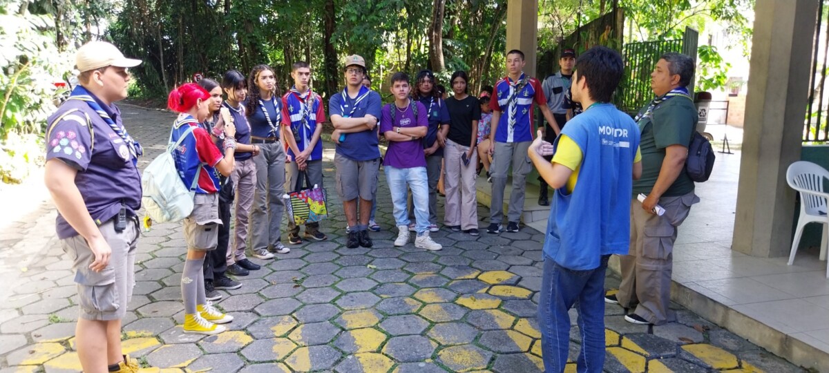 Escoteiros de Manaus participam de expedição ecológica no INPA para conhecer a fauna e flora da região amazônica