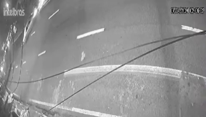 Veja o momento do acidente que m4tou duas jovens e deixou 4 feridos no bairro Santo Agostinho