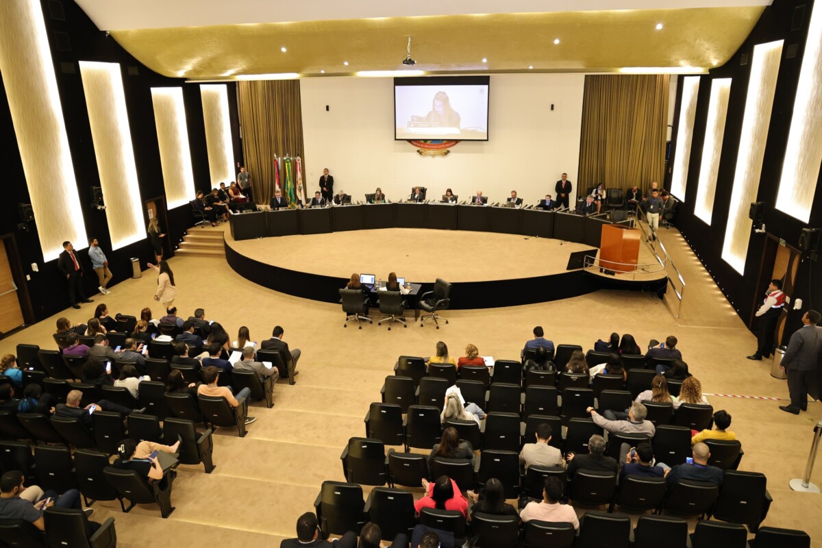 TCE-AM reprova contas e multa gestor do Fundo de Aposentadoria de Barcelos em mais de R$107,4 mil