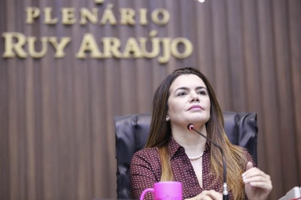 Alessandra Campêlo barra discurso de policial acusado de violência contra a mulher na Aleam: ‘Agressores não terão vez!’
