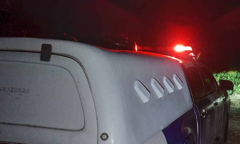 URGENTE: Corp0 em estado de dec0mposição é encontrado em matagal de Manaus; veja vídeo