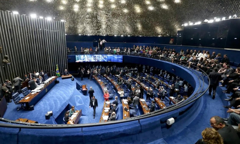 Senado instala CPI das Apostas Esportivas com Romário relator