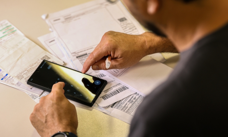 ‘Tá com a corda no pescoço?’ Bancos promovem mutirão de negociação financeira; veja lista