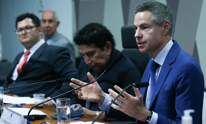 Senado ouve jornalistas citados por Musk para atacar Moraes e o STF