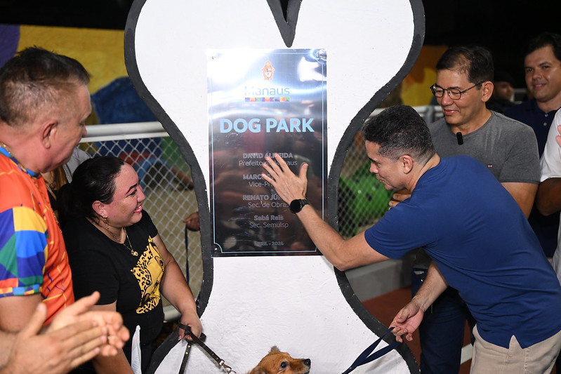 Prefeitura de Manaus entrega primeira Praça Pet