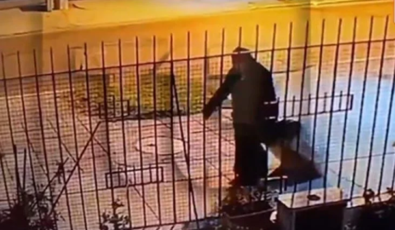 Mulher vestida de freira abandona c0rpo dentro de mala na rua e câmeras flagram tudo; veja