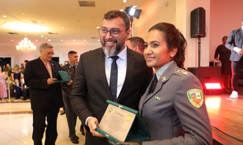 Wilson Lima participa de formatura de novos Oficiais de Saúde que vão atuar na Polícia Militar do Amazonas