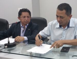 Até Sinésio Campos, do PT, aparece mais nos eventos do União Brasil do que Anderson Sousa