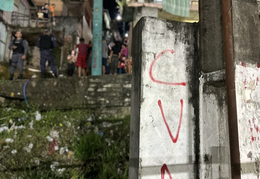 Mistério: homem é encontrado m0rto em escadaria da área do CV na zona Sul de Manaus