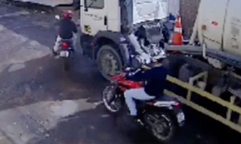 Bandidos assaltam trabalhadores da Águas de Manaus no bairro Cidade Nova; veja vídeo