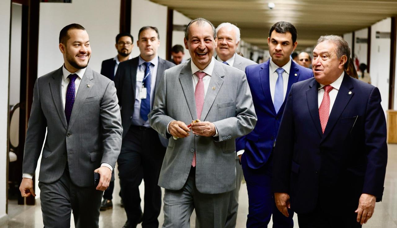 Bancada do AM prepara defesa da Zona Franca no debate das leis complementares da reforma tributária