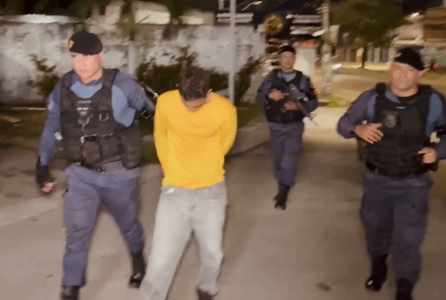 Crime cancelado: homem é flagrado com arm4s e muniçõ3s na zona Leste de Manaus