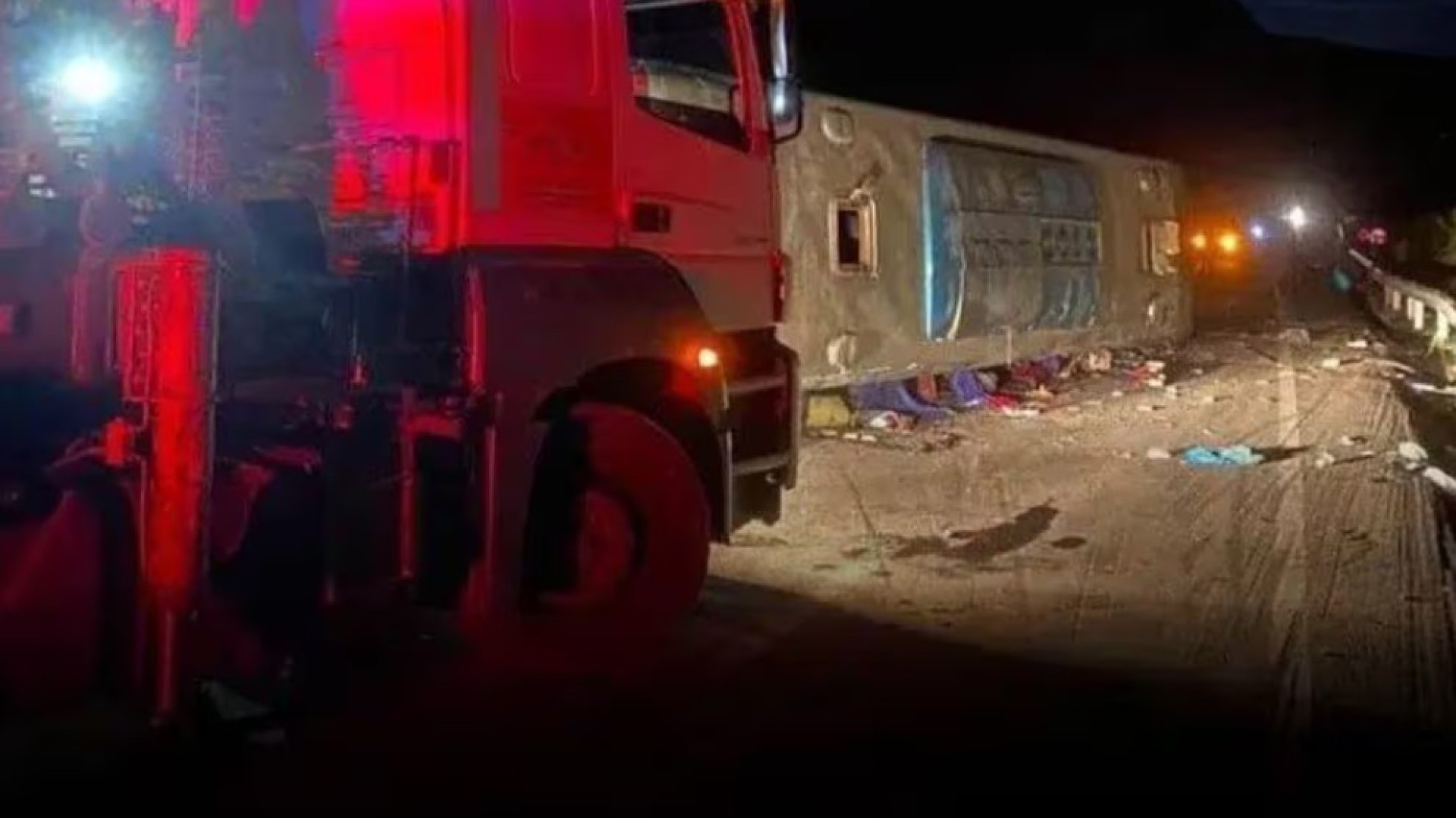 Ônibus tomba em ‘curva da m0rte’ e deixa sete m0rtos em Minas Gerais