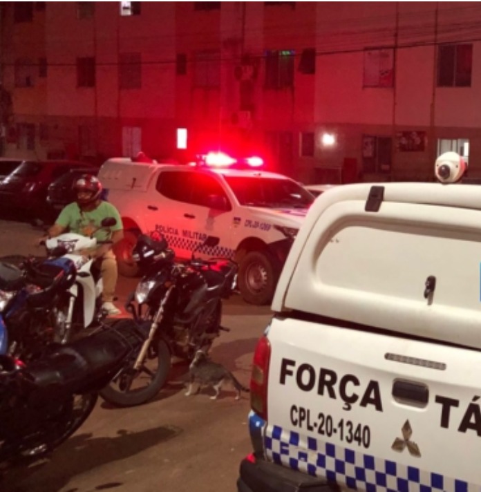 Homem qu3bra o braç0 da ex e acaba sendo esp4ncado por f4cção