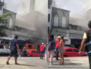 Incêndio no Centro de Manaus deixa pedestres aflitos; veja vídeo