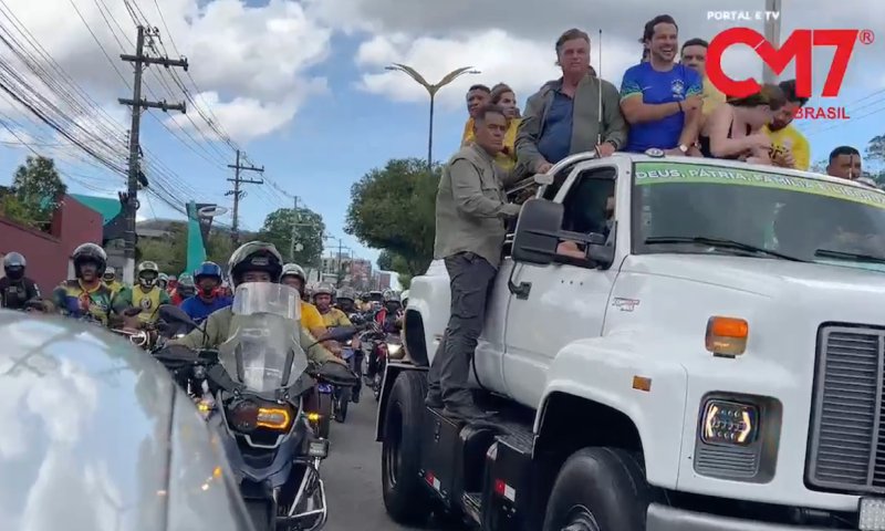 Veja trajeto completo da carreata de Bolsonaro e Alberto Neto em Manaus; veja vídeo