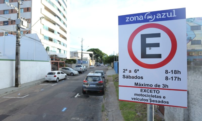 ‘Um verdadeiro assalto’: Zona Azul acumula denúncias de altas cobranças e irregularidades
