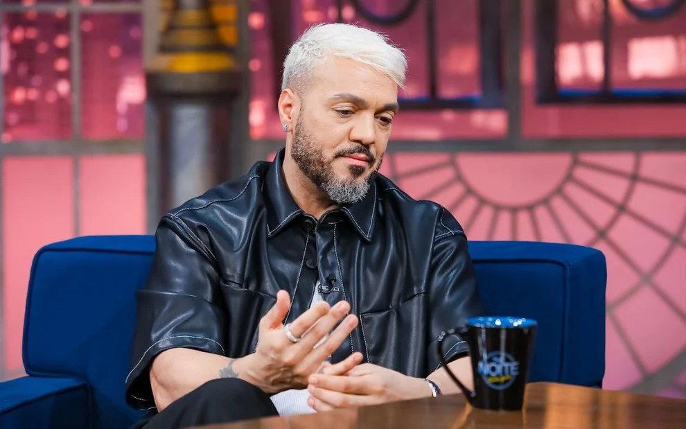 “Ainda não estou bem, mas a gente tem que superar”, diz Belo sobre término com Gracyanne Barbosa