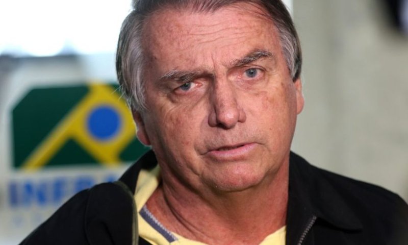 Urgente: Jair Bolsonaro passa mal e é atendido às pressas em hospital de Manaus