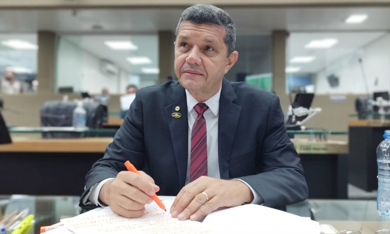 Deputado Dan Câmara recebe notificação do TRE-AM para quitar dívida com a Justiça Eleitoral