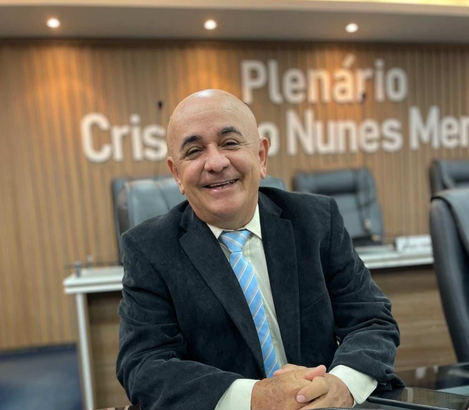 Gerson D’Ângelo ataca veículos de comunicação e diz que vereadora Lindynês Leite é mentirosa; veja vídeo