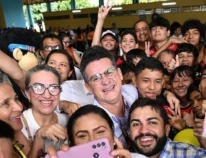 David Almeida lidera intenções de voto mesmo em pesquisa encomendada pela oposição