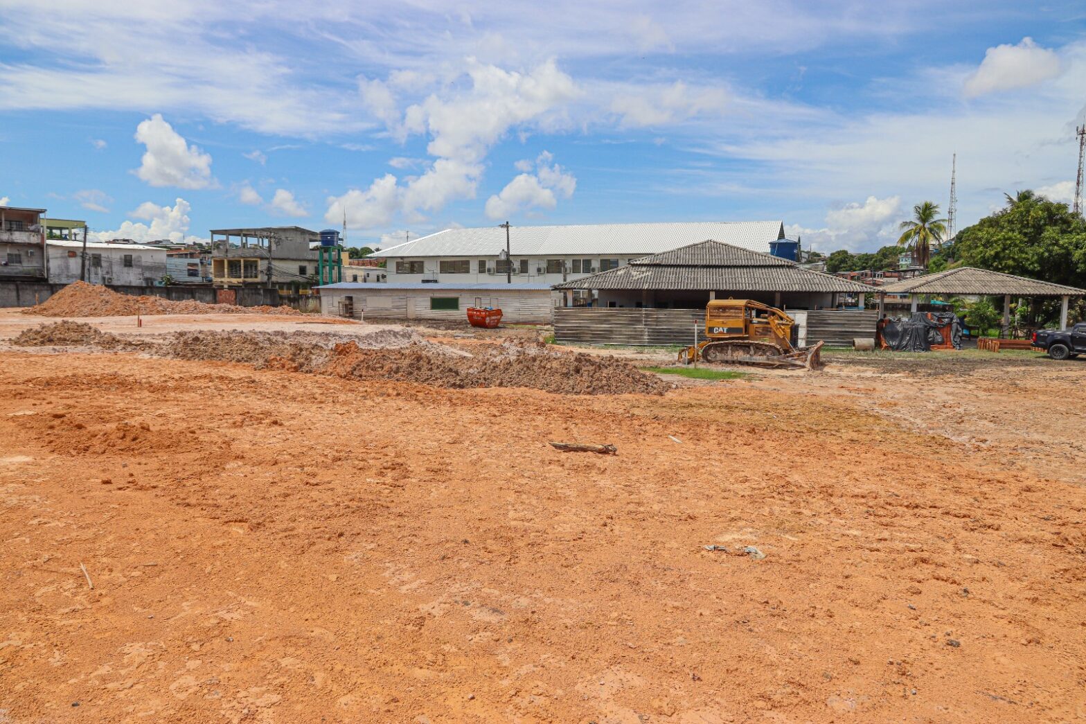 Governo do Amazonas realiza visita técnica em canteiro de obras da Casa da Mulher Brasileira
