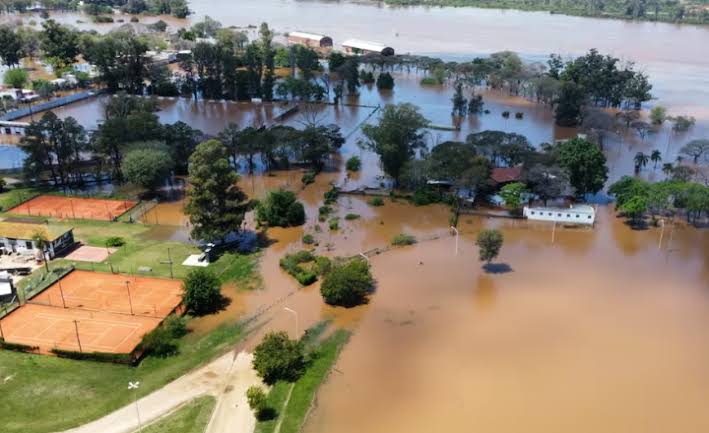 Grave: enchentes do RS afetam Uruguai e Argentina e deixam mais de 500 desabrigados