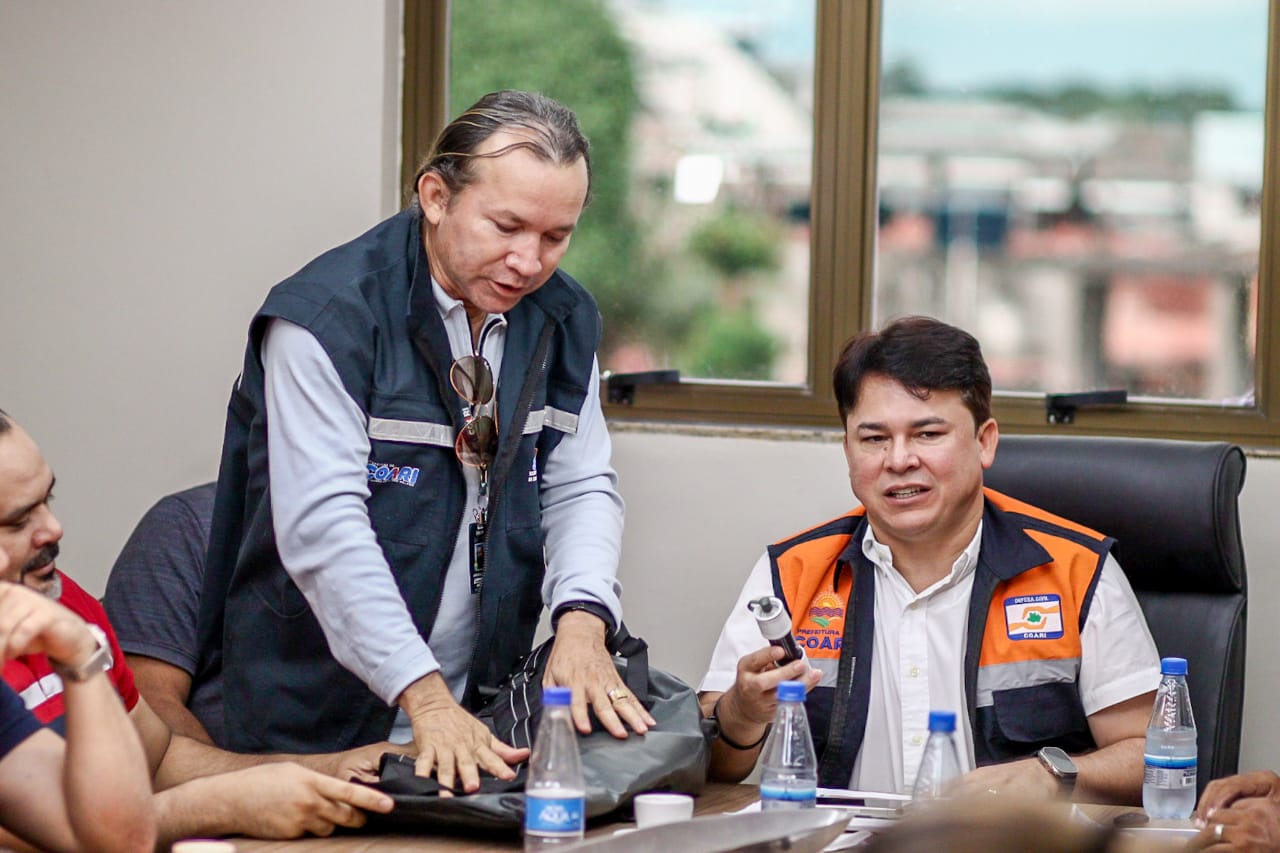 Prefeito de Coari, Keitton Pinheiro, reúne  Comissão para planejamento de combate à estiagem em 2024