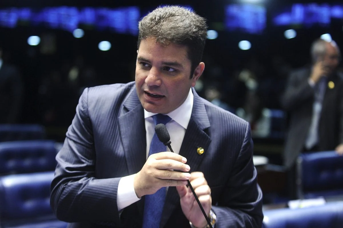 STJ torna Gladson Cameli, governador do Acre, réu por esquema de corrupção e lavagem de dinheiro