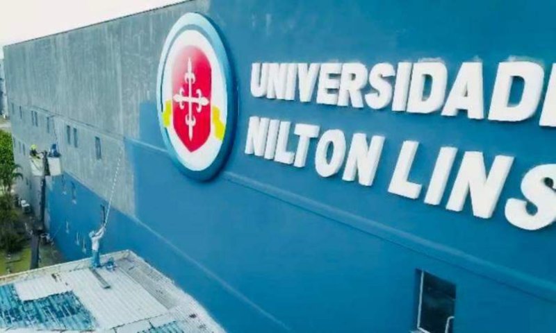 “Omissão de socorro”: professor de medicina da Nilton Lins é denunciado após deixar aluna ter convulsão