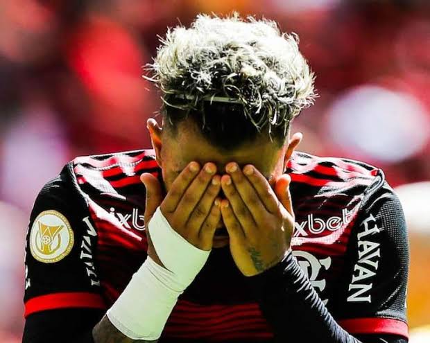 Gabigol se pronuncia após perder a camisa 10 do Flamengo: ‘Só aceitar agora’