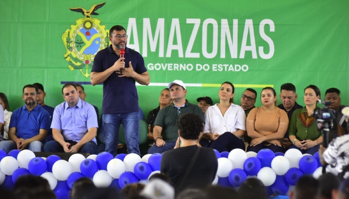 Em Barreirinha, Wilson Lima reforça setor rural e entrega fomentos para incentivo à economia local