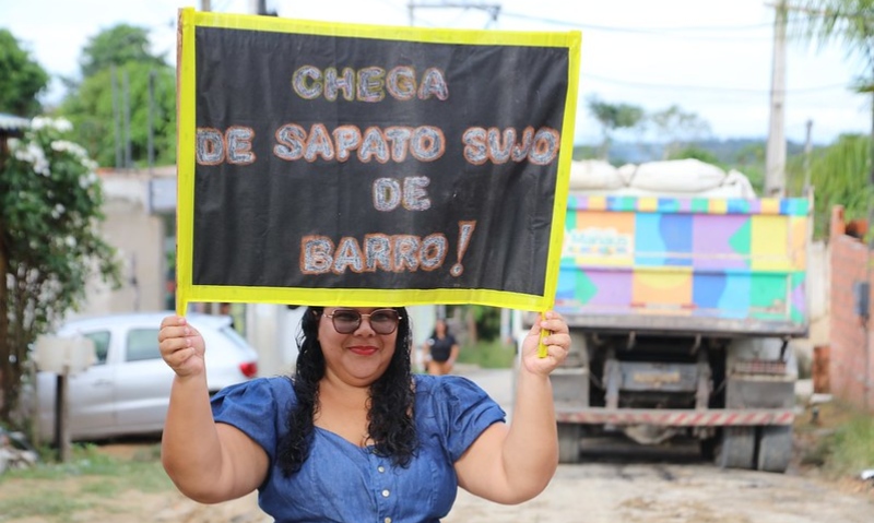 Prefeitura de Manaus inicia o asfaltamento das ruas na comunidade Coliseu 3, na zona Leste