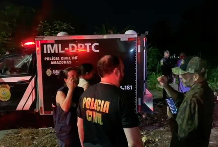 “Não me deixa!”, grita mulher aos prantos ao ver esposo ass4ssinado em Manaus; veja vídeos
