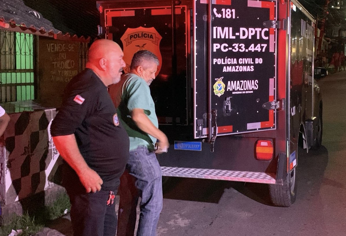 Mistério: homem m0rre no banho após noite de ‘cachaçada’ em Manaus