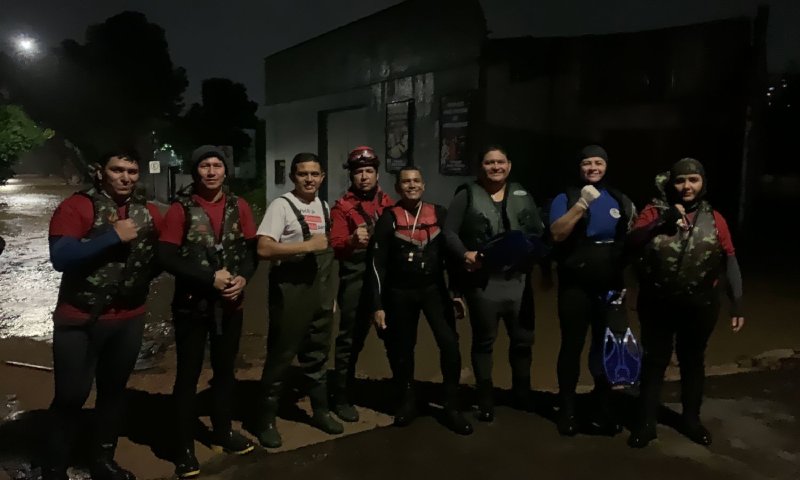 Bombeiros de Manaus resgatam vidas no Rio Grande do Sul: “Esse povo vale ouro!”, diz empresário gaúcho; veja vídeos