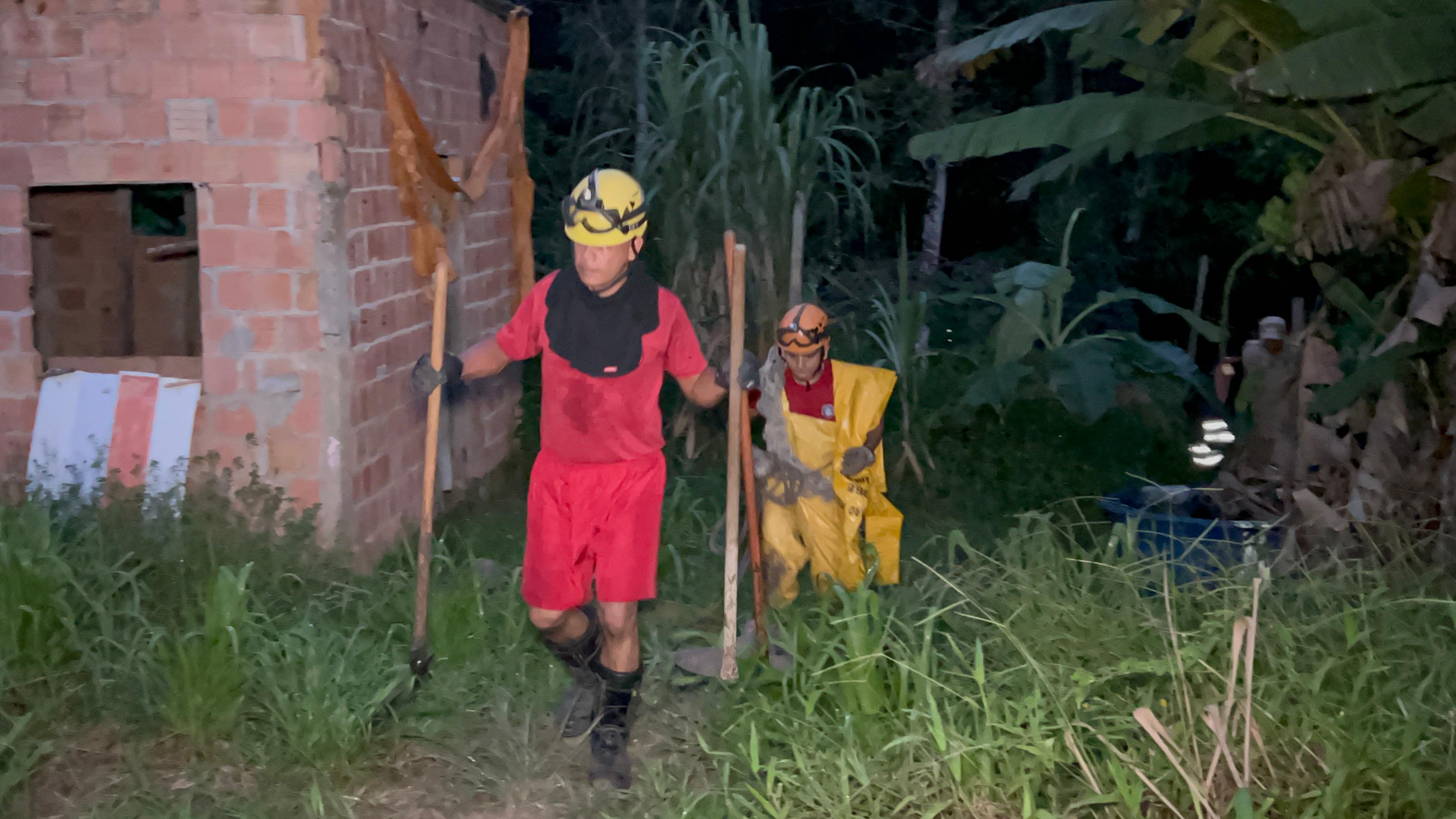 Brutal: eletricista é assassin4do e enterrad0 em matagal de Manaus